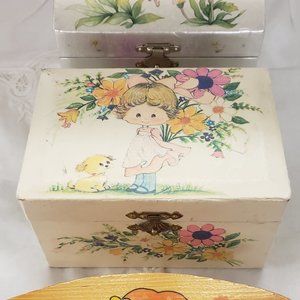 Sweet vintage 1978 Gunther Mele Girls Musical Jewelry Box Ballerina inside